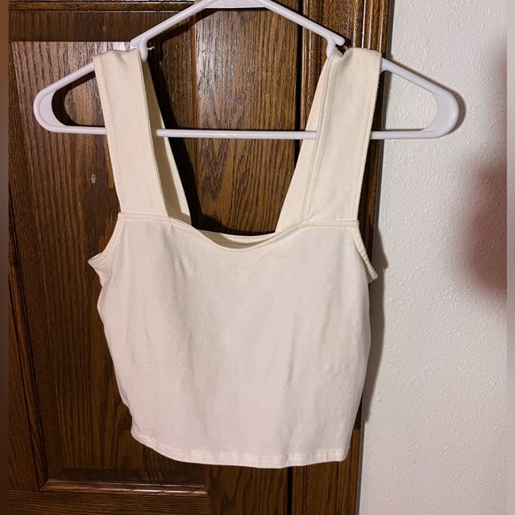 Bundle of clothes!! about 30 pieces here. good brands only worn a few times! :) - Picture 9 of 12